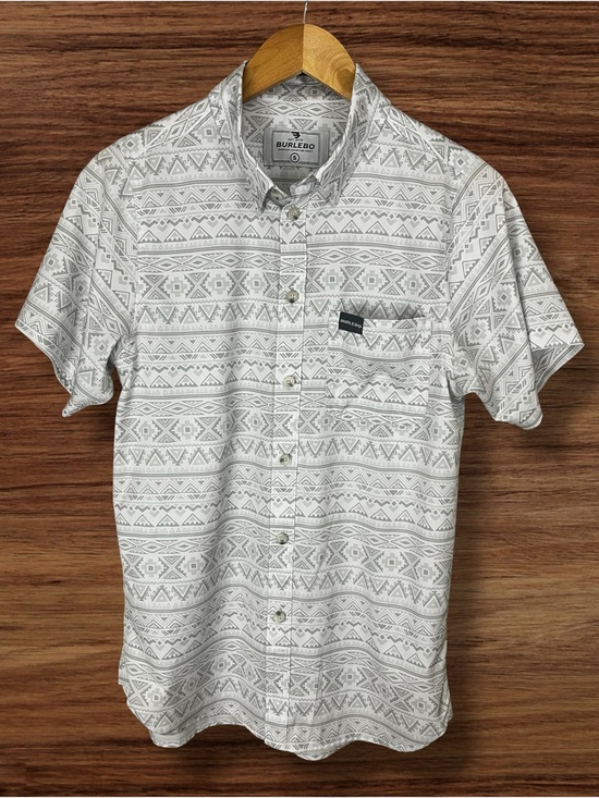 BURLEBO Other - Burlebo Short Sleeve Button Up Shirt Performance Stretch Aztec Print Size Small